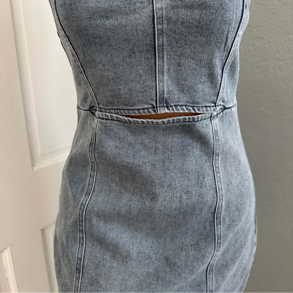 LULU’S CHARMING EDGE DENIM CUTOUT MINI DRESS - Picture 7 of 12
